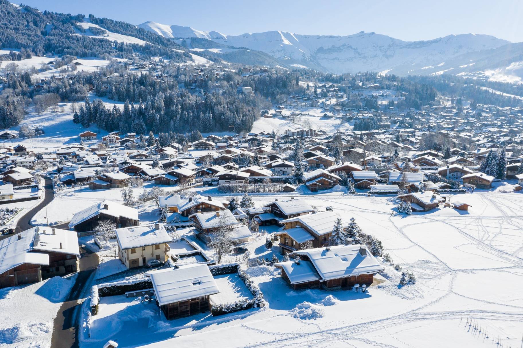 Panorama enneigé de Megève - vente chalets appartements terrains Mont-Blanc